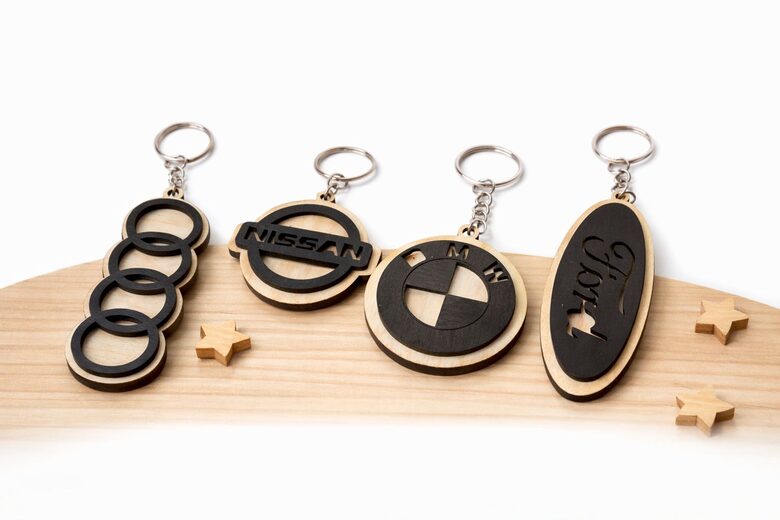 3 daļīgs auto atslēgu piekariņš