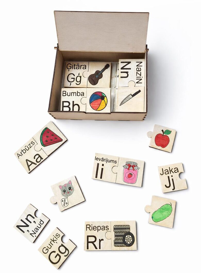 Alfabēta puzle "KRĀSOTA"